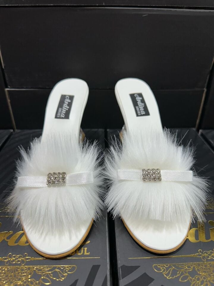 Ardina 722 Şeffaf Topuk Tüylü Terlik